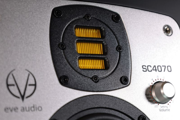 Eve audio sc4070 close up