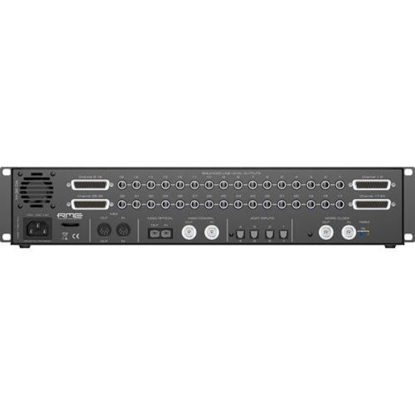 RME M-32 DA - 32-Channel High-End MADI/ADAT to Analog Converter