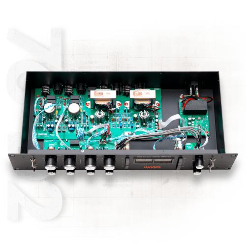 WA76D2 interior view